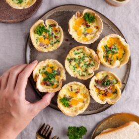 (c)AnnaThell_ÖLZ_Reel Cover_Toast Mini Quiches (4)-min