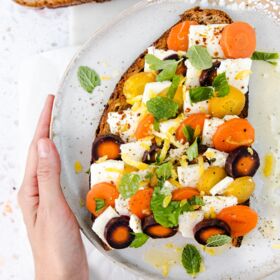 Vegane Jause mit Ölz Dinkel Landbrot