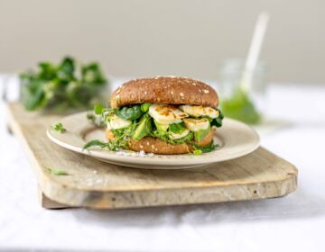 Ölz Eiweiß Burger als vegetarischer Green Goddess Burger_quer-min